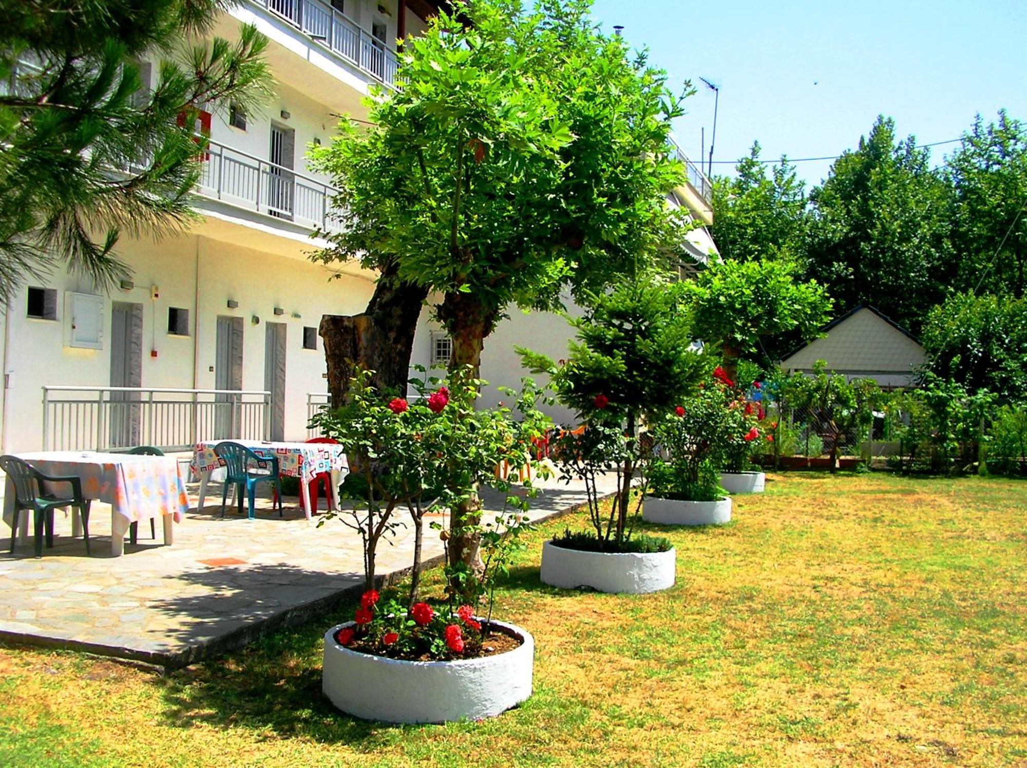 Apartments Ziogas Paralía Skotínis المظهر الخارجي الصورة